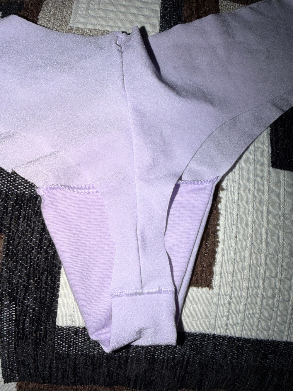 PINK
NO-SHOW HIGH-LEG THONG PANTY cherry design - Picture 4 of 5